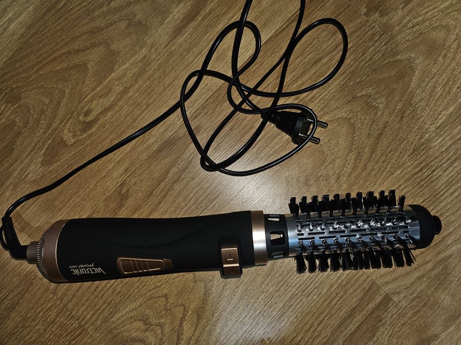 Perie rotativă cu 2 capete