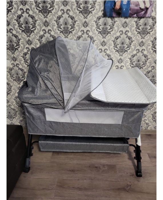 Манеж-кровать для детей от 0до 12 мес.