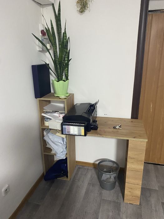 Продаем стиллажи витринный