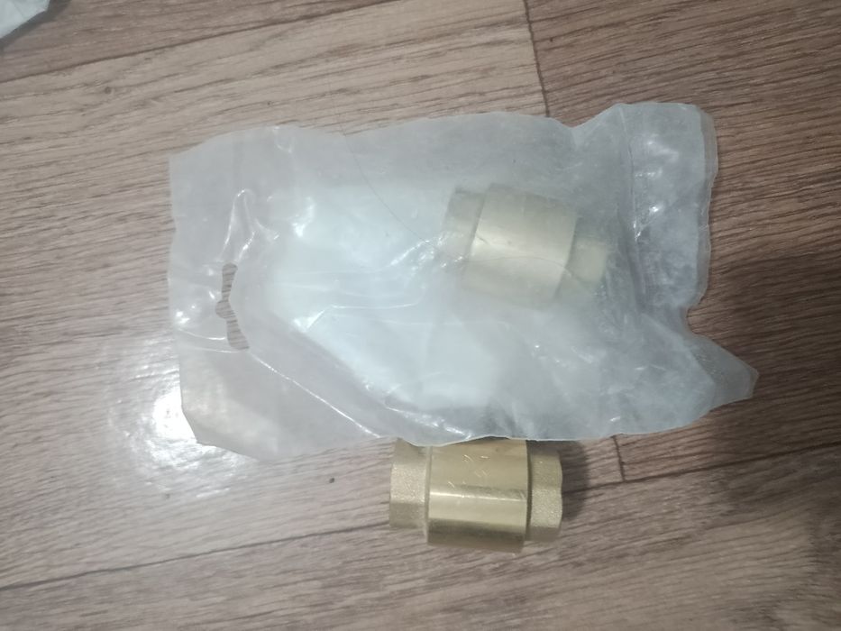 Продам кранники для сантехники