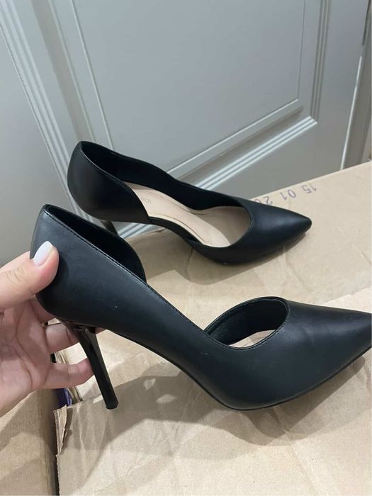 туфли черная на каблуах