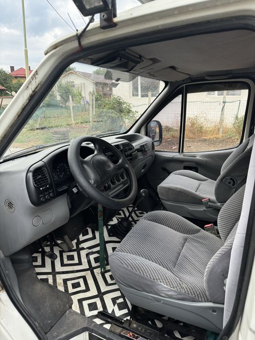 Продавам бус-кемпер Ford Transit 1994 г.