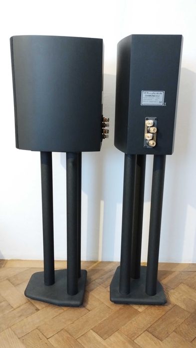 Vând boxe de raft Wharfedale Diamond 9.2 și standuri