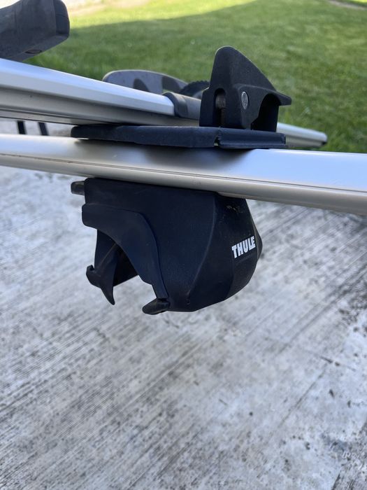 Bare transversale Thule 120 cm + 2 suporti bicicleta Thule