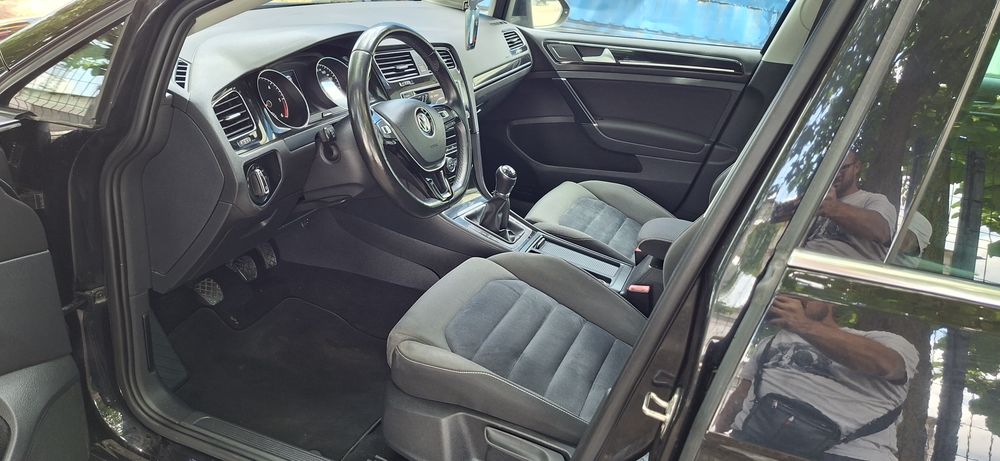 ~Volkswagen Golf VII Highline~4Motion~An 2015~Bi-Xenon~Camera~Trapa~Carte service~