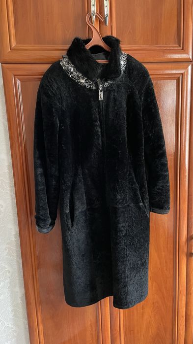 Шуба сатылады.  .