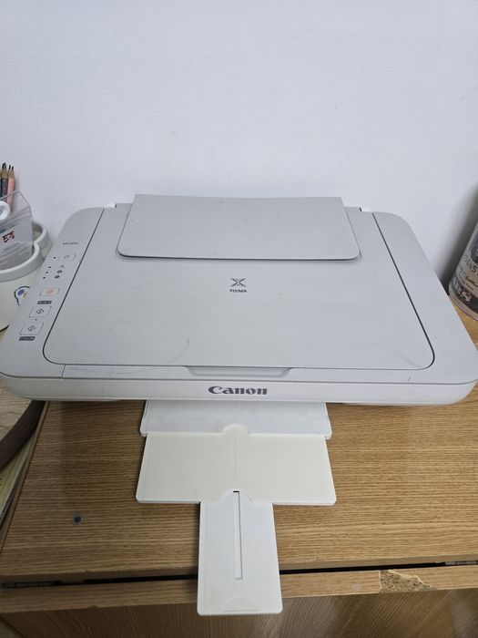 Vând imprimantă canon