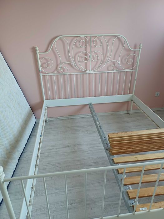 Легло IKEA 160/200 + подматрачна рамка + матрак YATAS