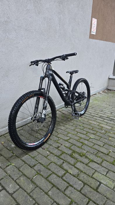 Bicicleta mtb Canyon torque cf 8 enduro negociabial  (nu vreau schimb)