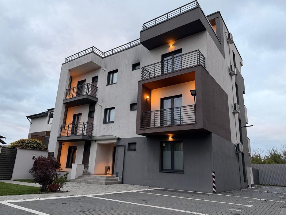 Inchiriere Apartament zona Coresi 1