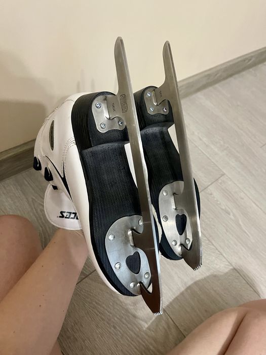 Коньки фигурные