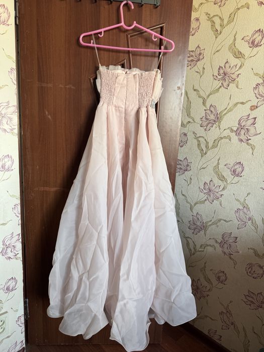 Платья той выпускной