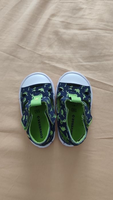 Sandalute bebelusi Converse