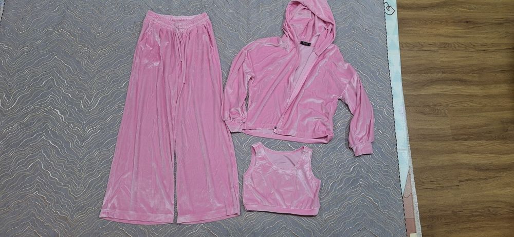 Продам спортивные двойки размеры  на XS, S