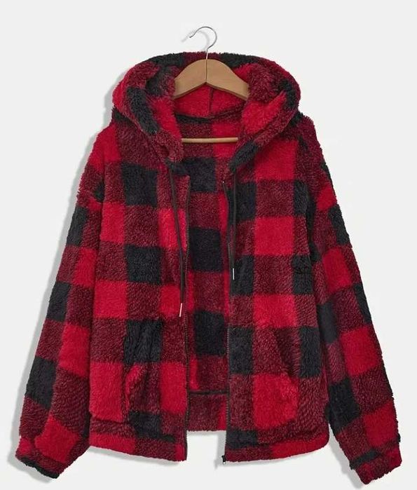 Jacheta femei în carouri