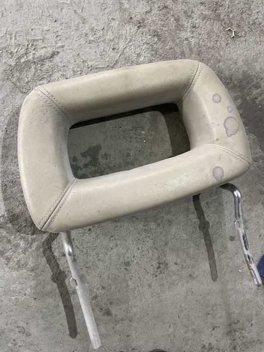 Продам фары от ауди 100 с4