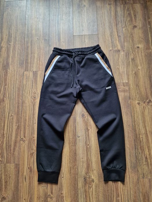 Страхотен мъжки спортен сет екип размер L