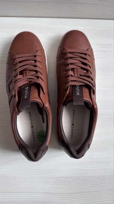 Tommy Hilfiger оригинал • кожаные кеды • 42 размер • новые