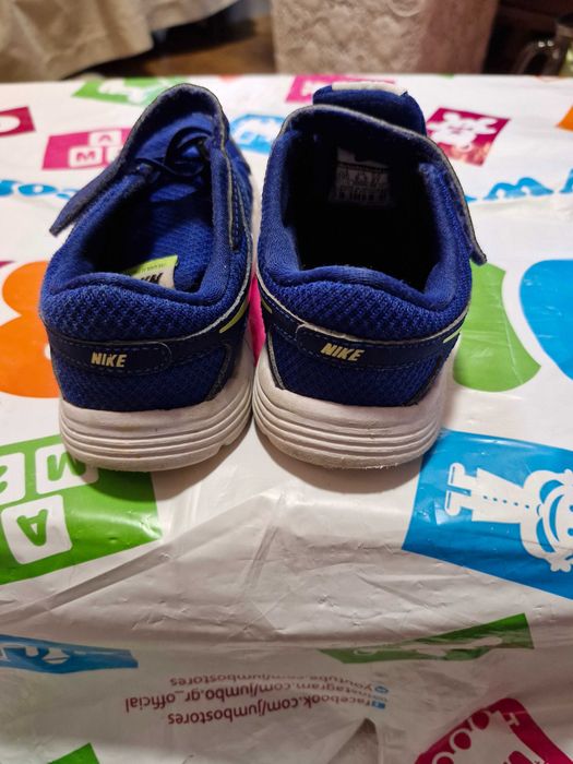 Маратонки nike унисекс