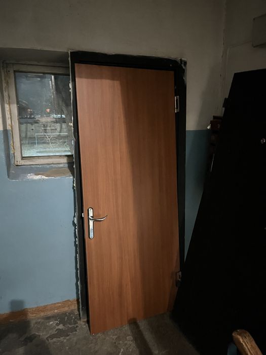 Продам дверь межкомнатную