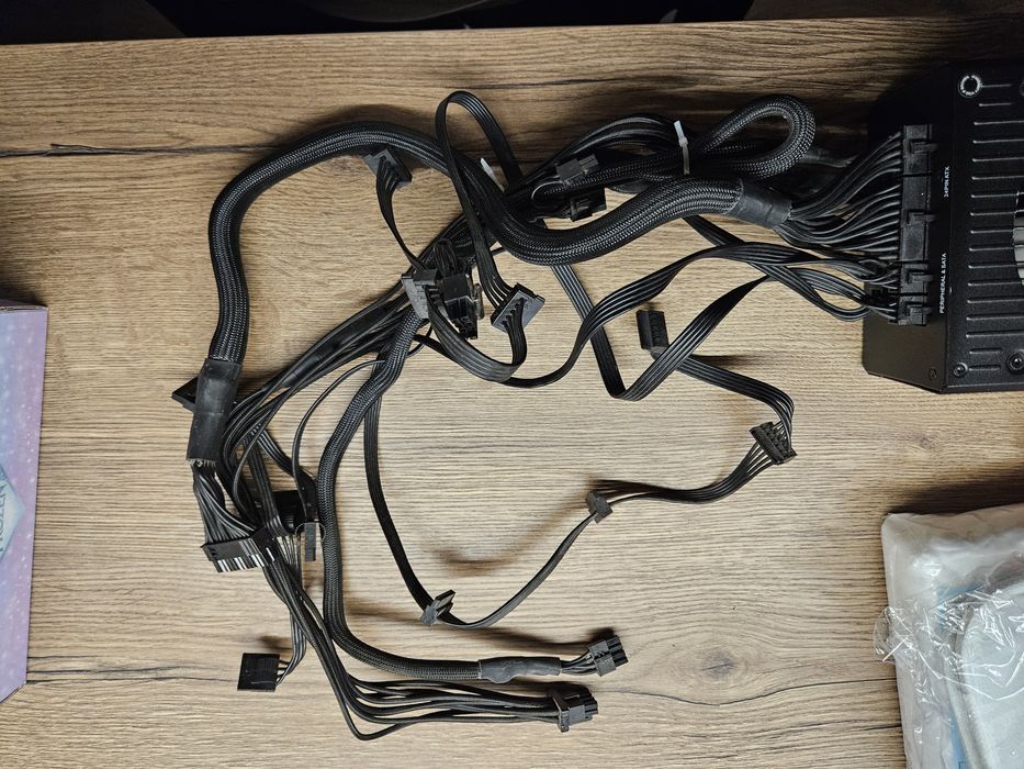 Захранване Corsair RM1000x