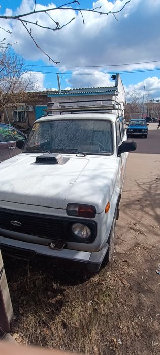 Нива  5 дверей ваз 21310