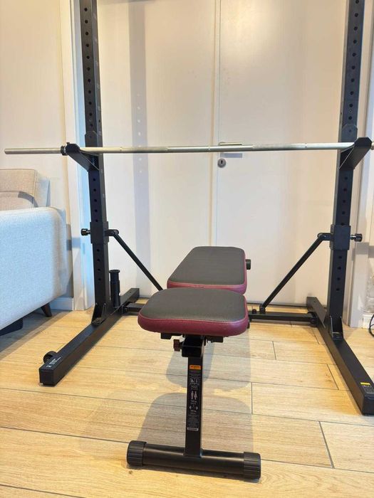 Set Complet Home Gym: Rack pliabil, banca, bara si 75kg Discuri