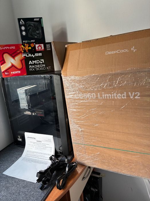 Геймърски компютър Ryzen 7 3700x RX 9060 XT, 32 RAM DDR4, 1TB Гаранция