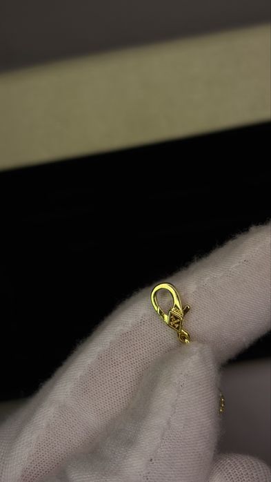 гривна Van Cleef & Arpels Alhambra
