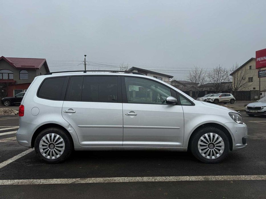 Volkswagen Touran 1.4 TSI 140 CP 2011