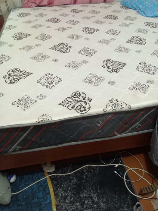 Матрас двуспальной новый