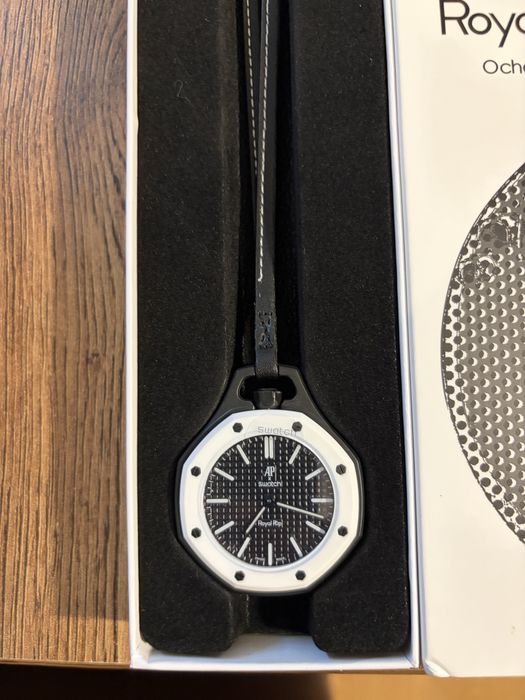 Swatch & AP чисто нов!