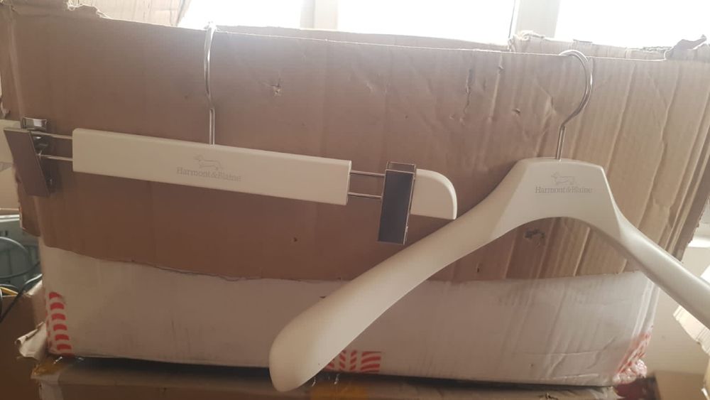 Продам вешалки