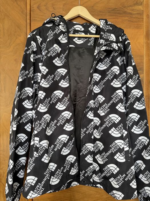 North Face яке.