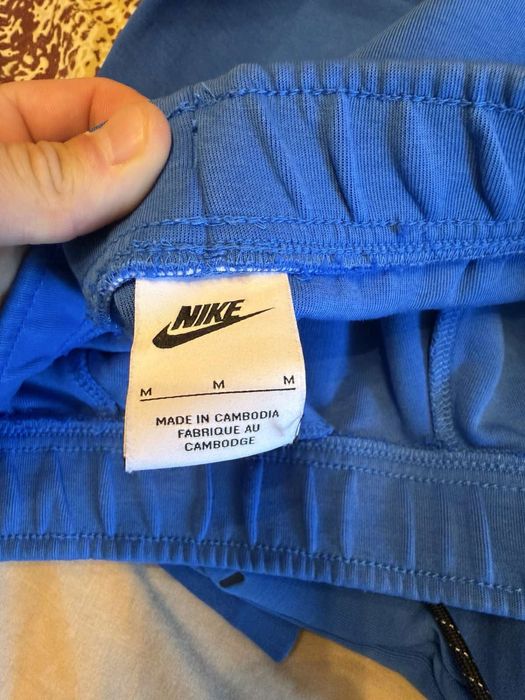 Анцунг Nike Tech