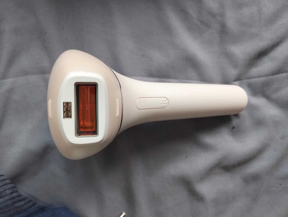 фотоепилатор Phillips Lumea BRI957/00