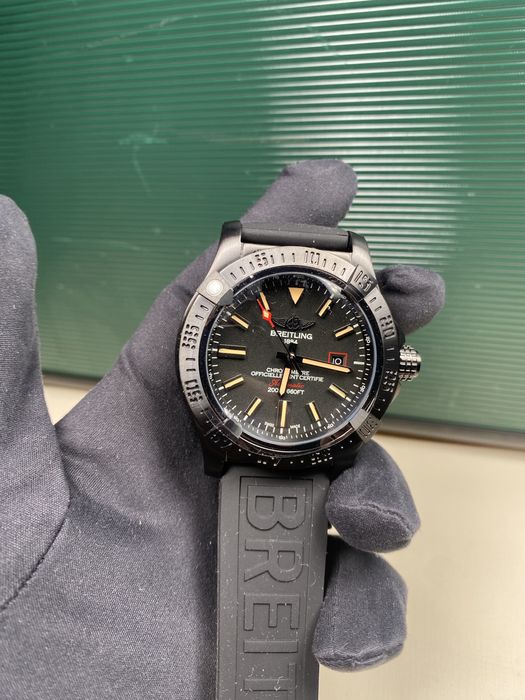 Часовник Breitling Avenger