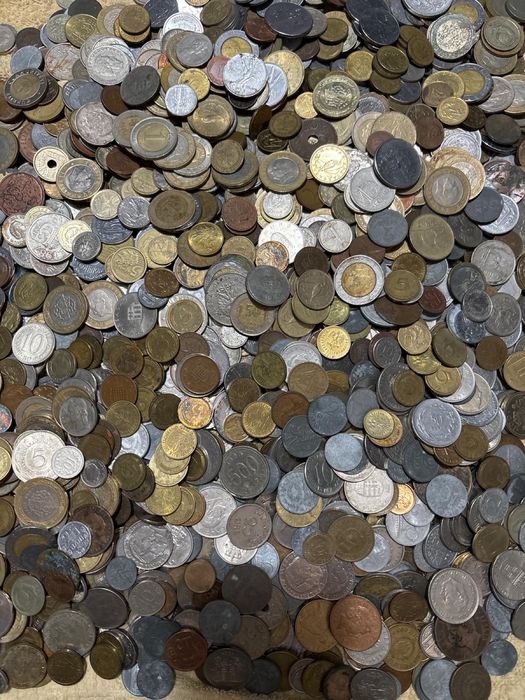 lot monede straine, scoase din circulatie
