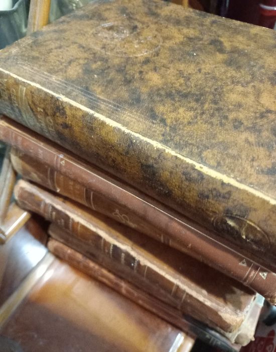 Cărți vechi în  suedeză