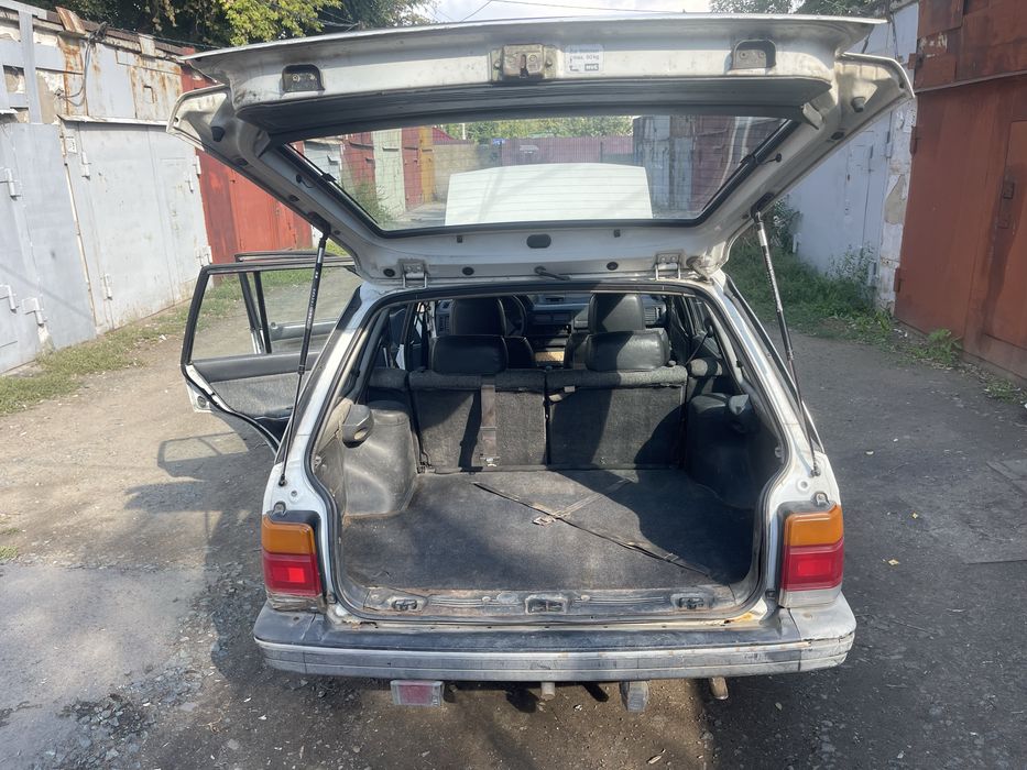 Mazda 323, 1989 г.в.