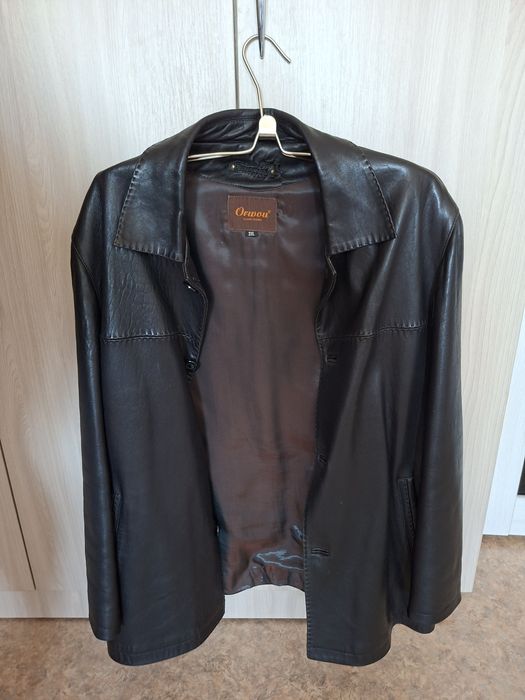 Кожаный пиджак .