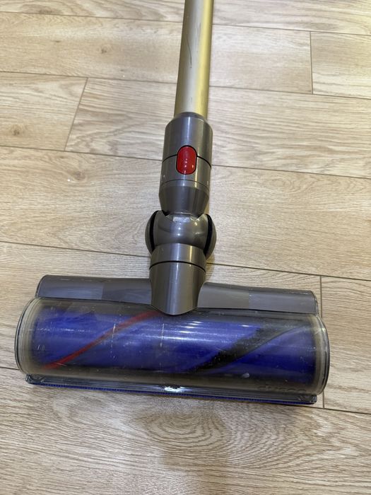 Пылесос Dyson V8 animal+ рабочий