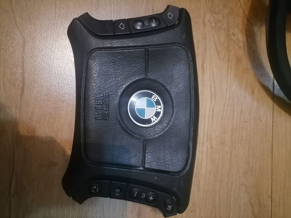 Руль оригинал от БМВ е38 оригинал.