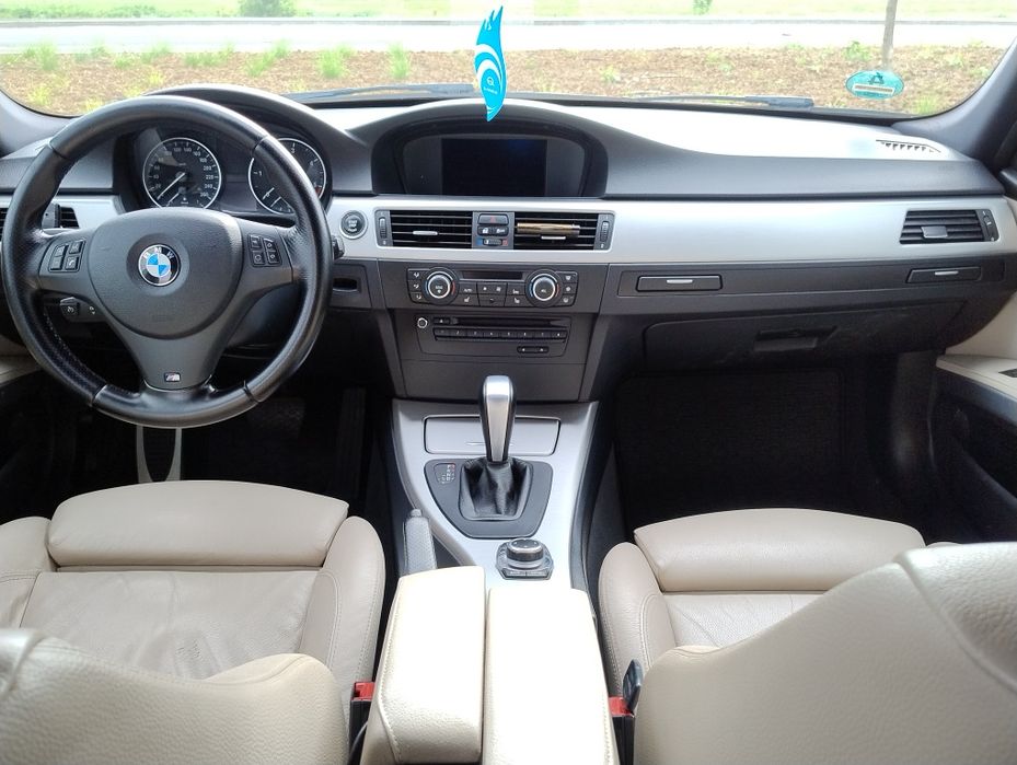 BMW E91 320D Pachet M, cutie automată