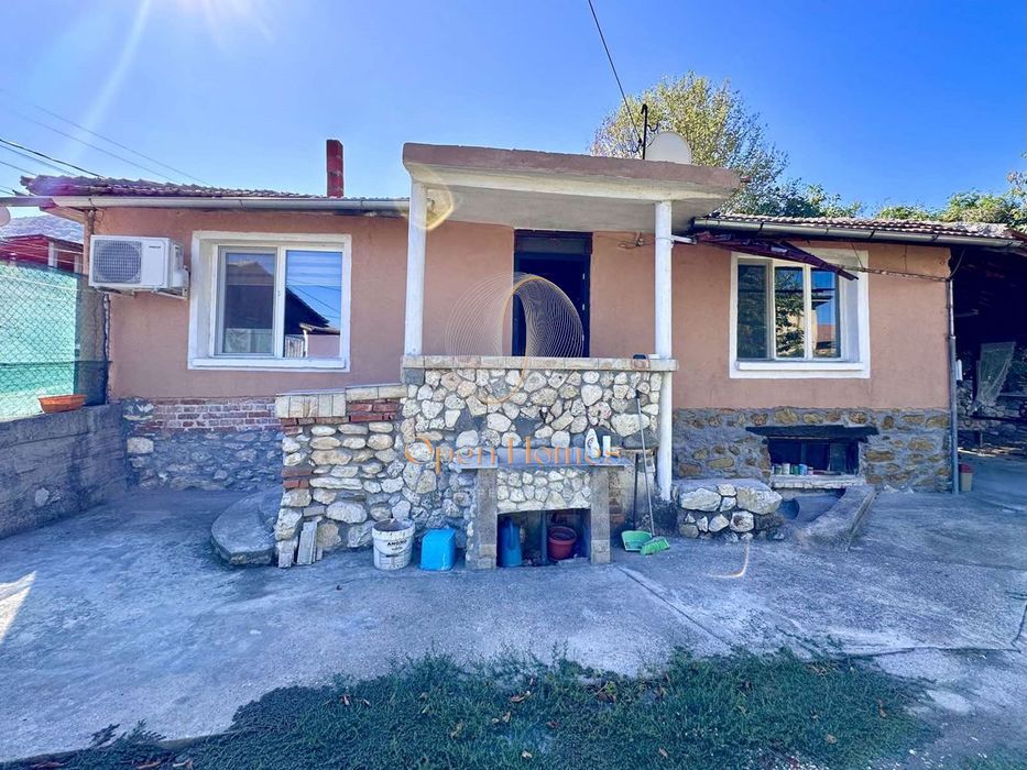 Продава се Къща в Куклен - 82 кв.м за 1525 €/кв.м - Снимка #1