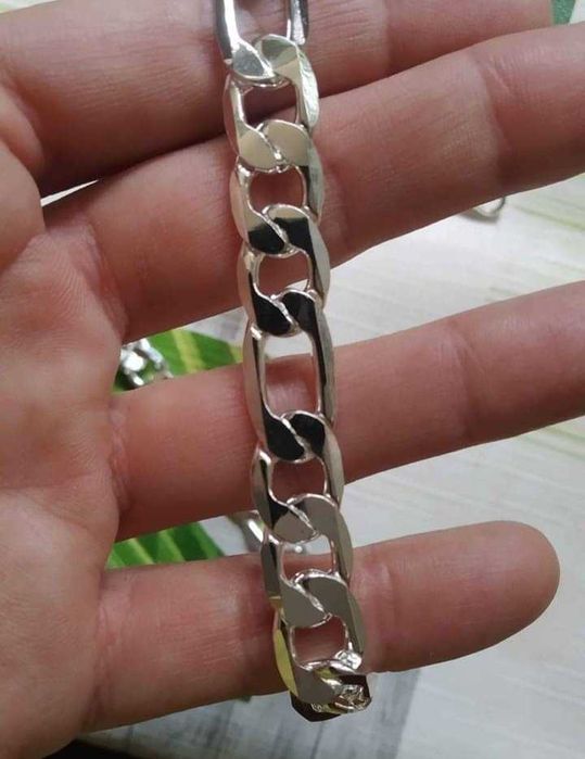 Различни 12 модели!Цена 95/175 лв. Масивен,нов сребърен ланец в кутия.