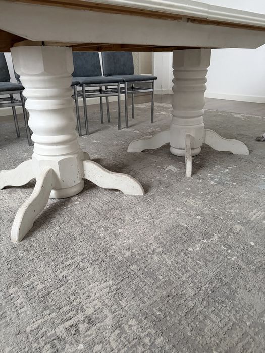 Кухонный стол