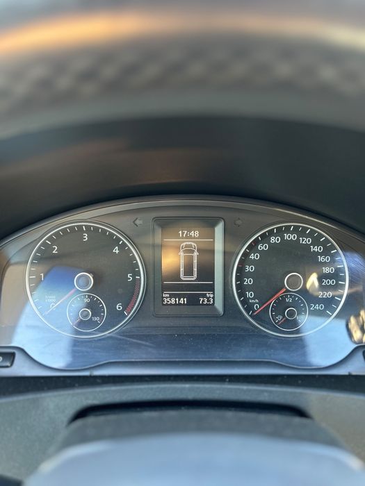 Volkswagen Caravelle 2.0 TDI automata