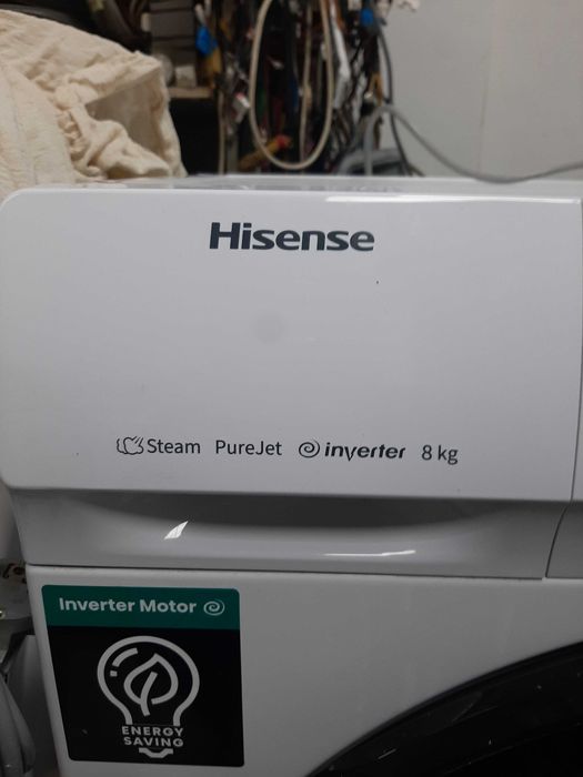 Продам стиральную машину Hisense.