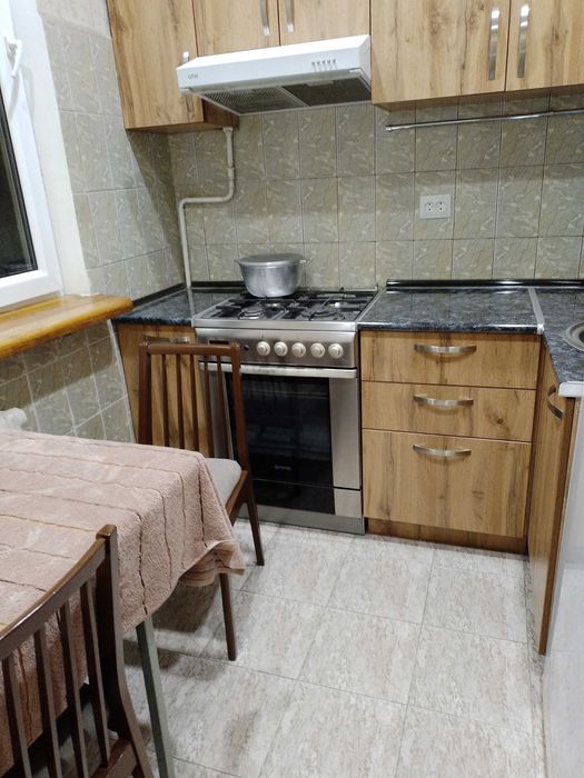 Сдаю     1 комнатную    квартиру    на    ЧИЛАНЗАРЕ  -8.